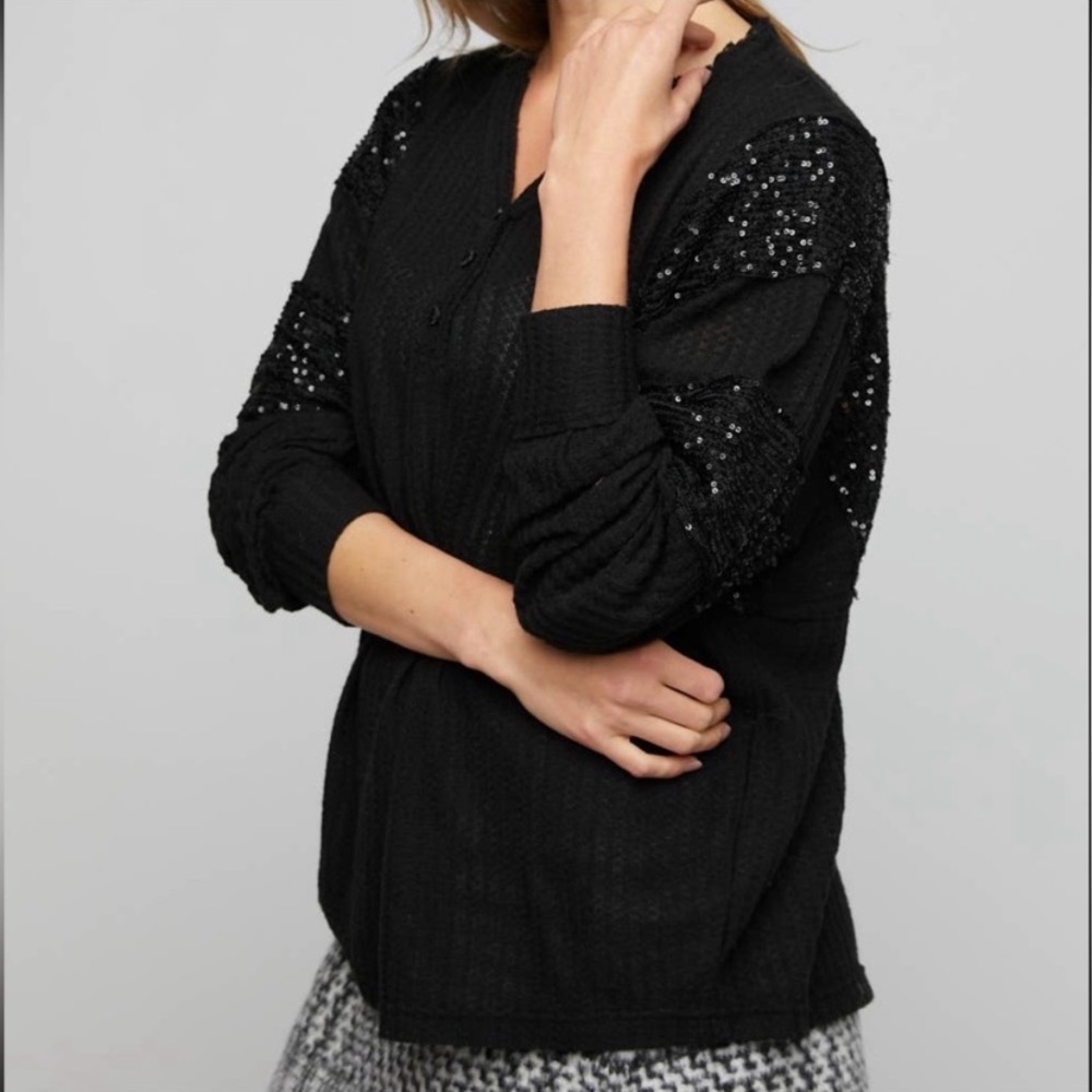 Davi&Dani Black Sequin Waffle Top Size 1X - Picture 7 of 10